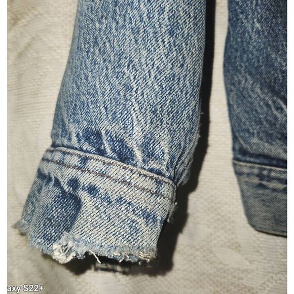 O46 LEE Riders classic button-up jean jacket. Trendy, thrashed, distressed look - Picture 5 of 15